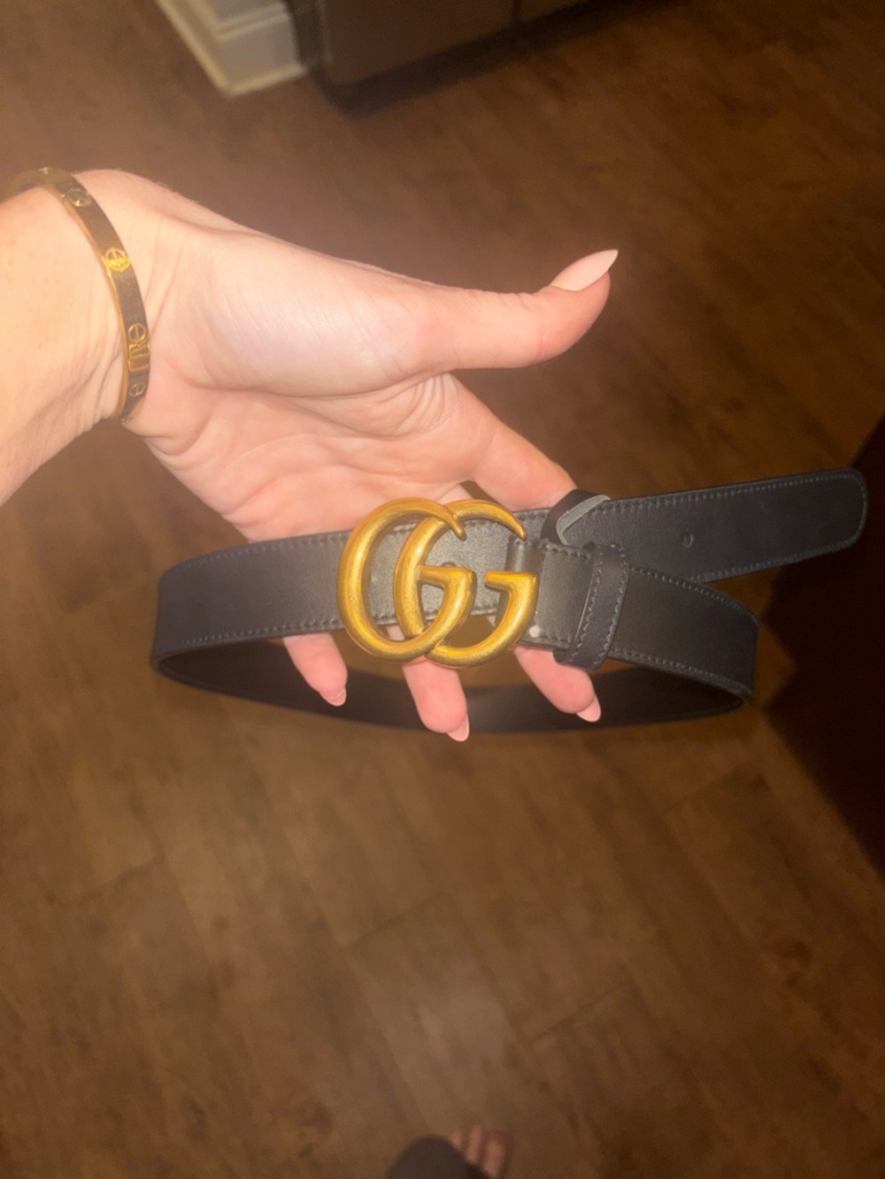 Gucci Black Leather Belt with Gold Double G Logo Buckle - Picture 3 of 4